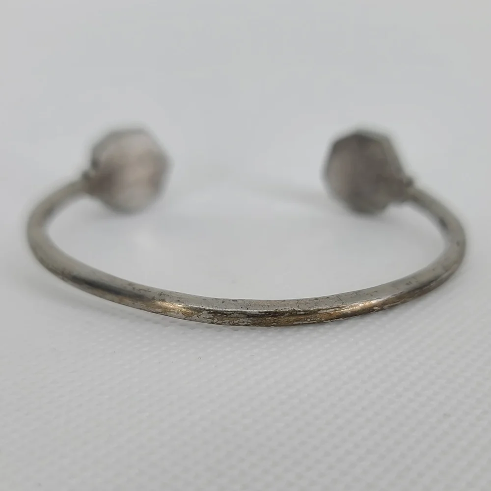 Kendra Scott Brinkley Bracelet with Gray Mother of Pearl - Picture 7 of 9